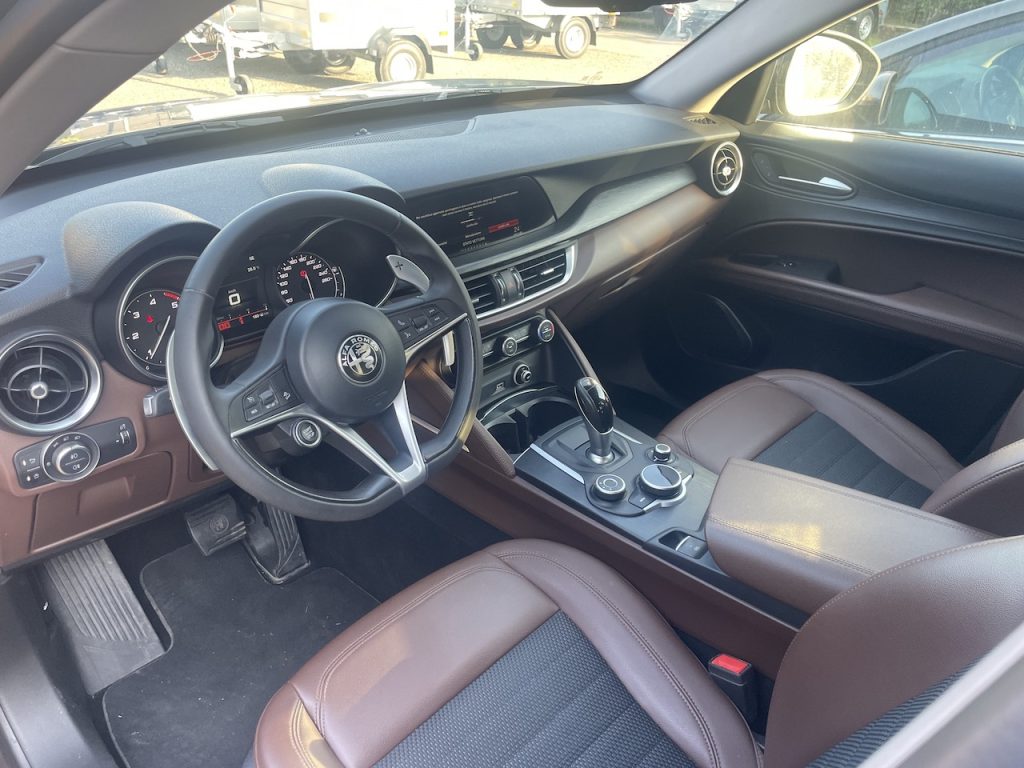 ALFA ROMEO – Stelvio 2.2 t Executive Q4 210cv
