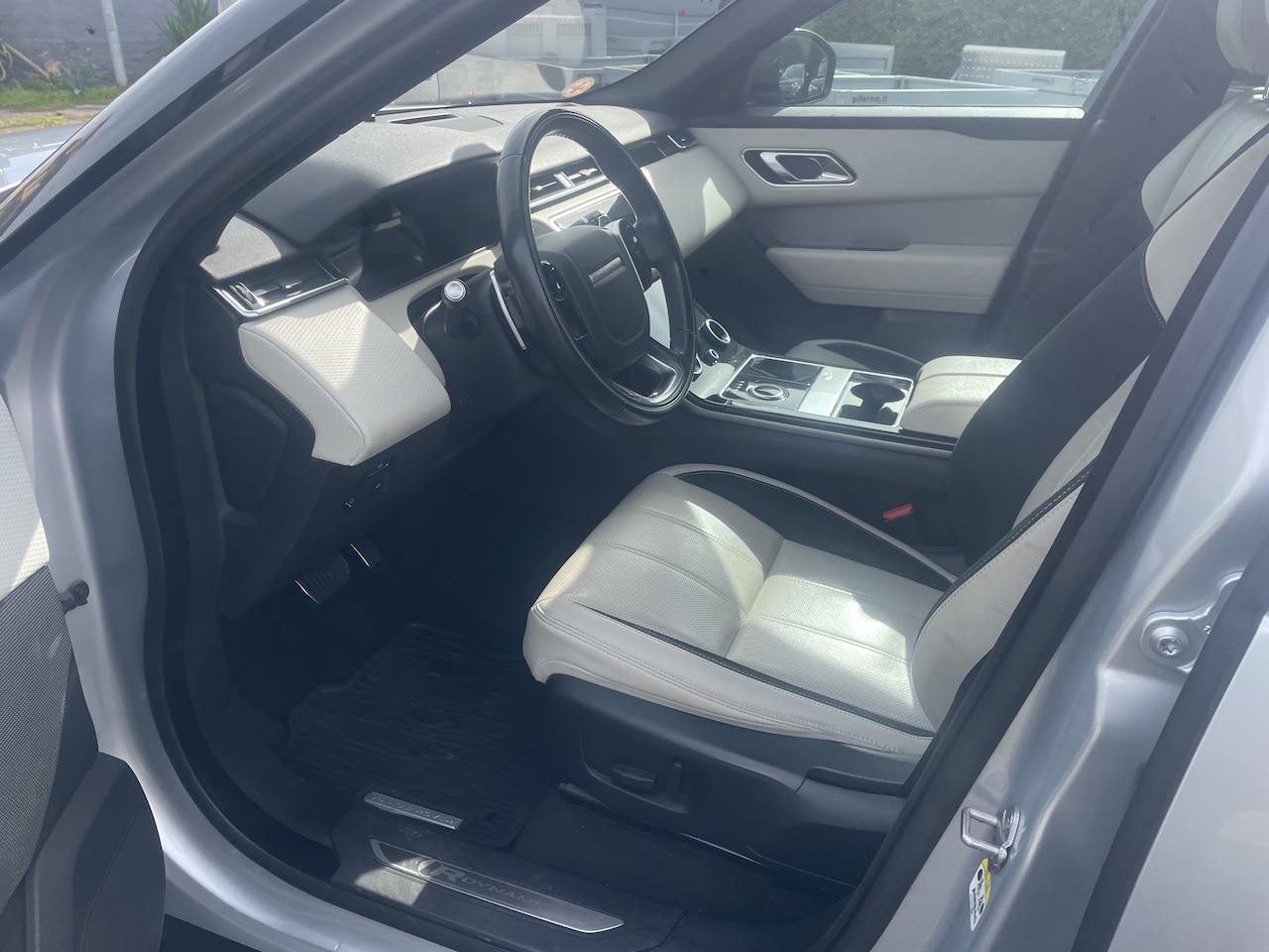 LAND ROVER Range Rover Velar 2.0D I4 240 CV R-Dynamic S