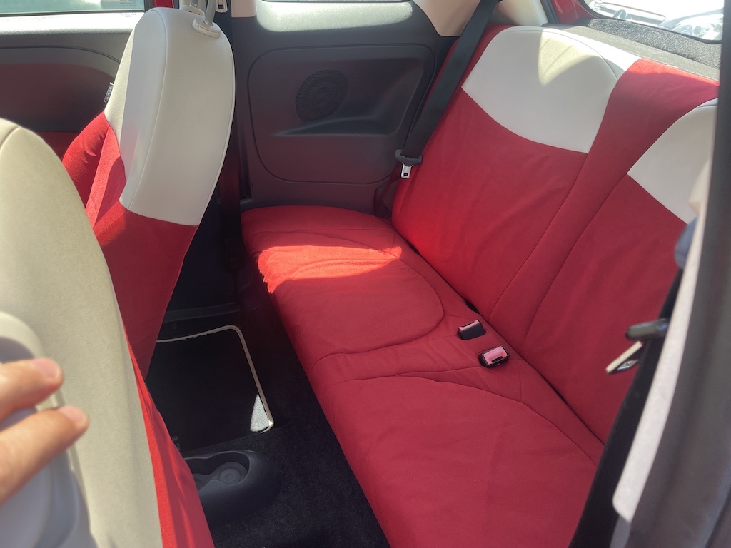 
								Fiat 500 1.2 Lounge full									