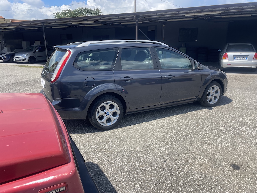 
								Ford Focus SW Style Wagon 1.6 Tdci Titanium dpf , 5 Porte, Diesel, 80 Potenza kW (CV) (110), Manuale full									