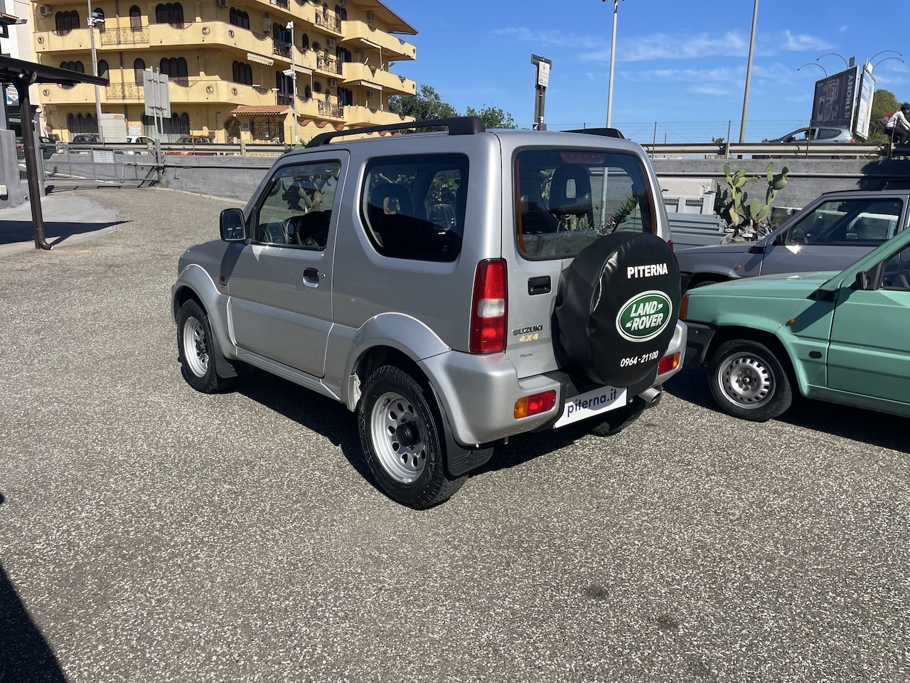 
								Suzuki Jimny  1.5 ddis TD 4X4 usato full									