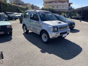 Suzuki Jimny  1.5 ddis TD 4X4 usato