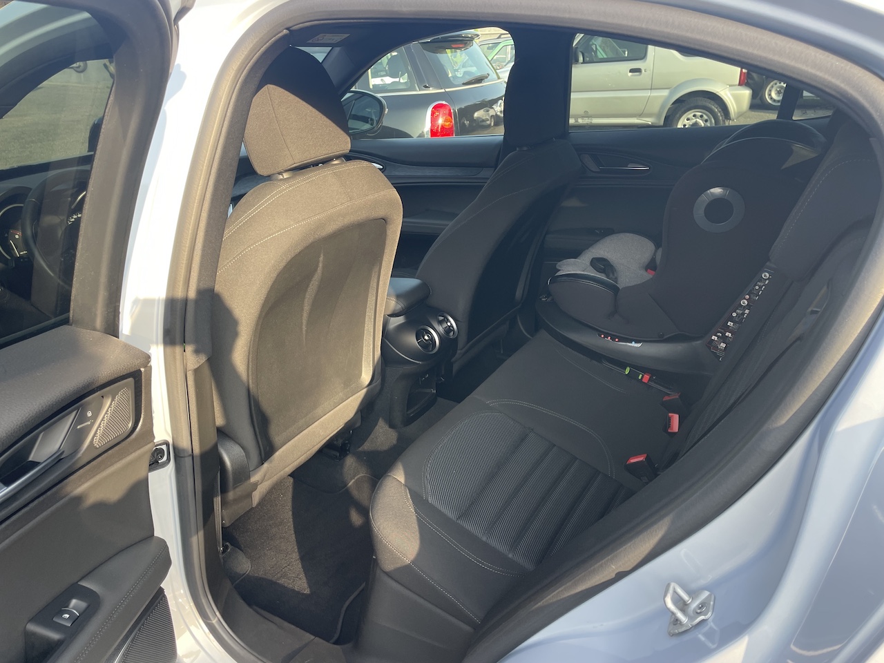 
								Alfa Romeo Stelvio 2.2 JTDM 190 AWD SUPER full									