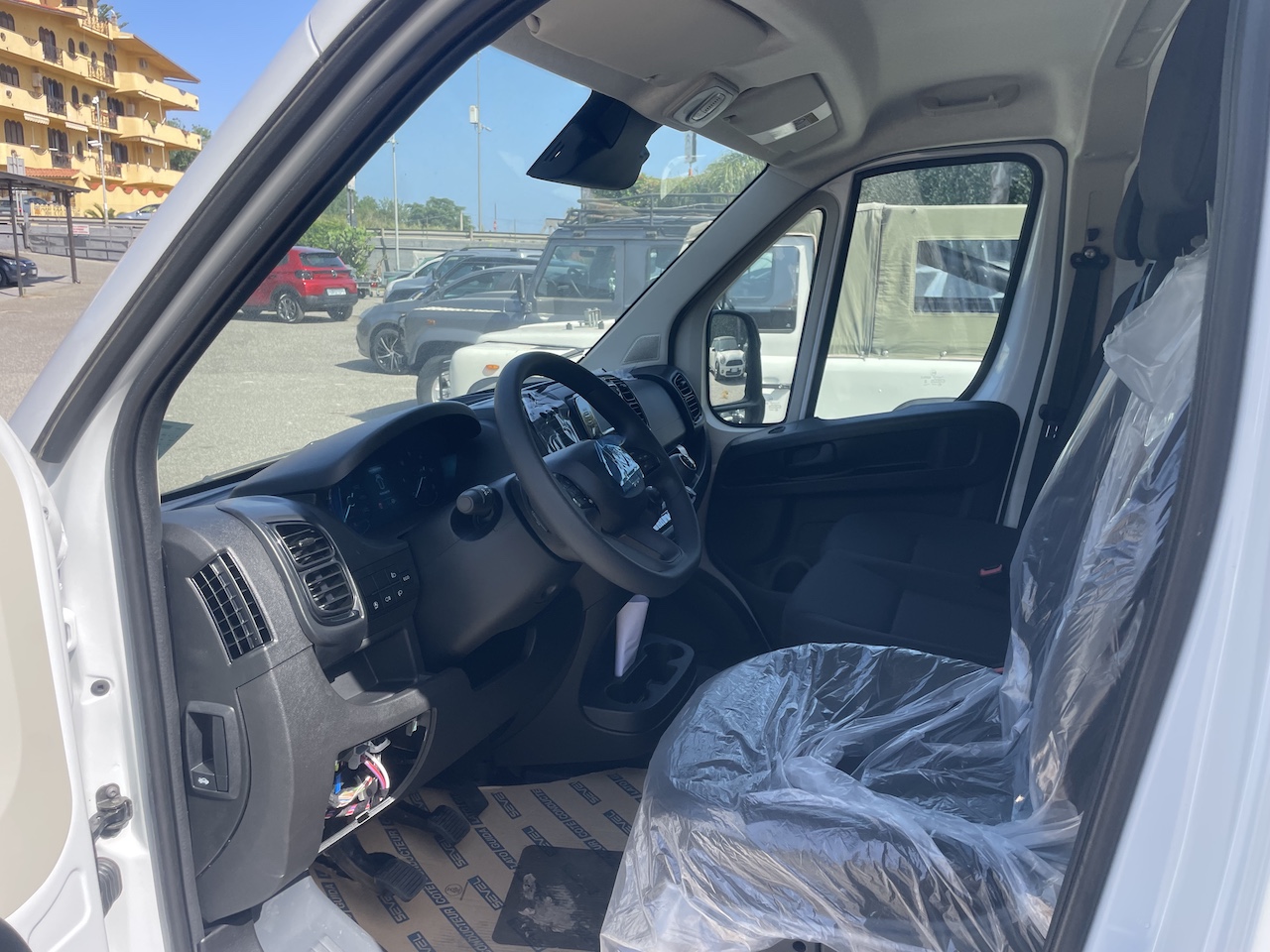 
								Peugeout Boxer Furgone 35 L2H2 full									