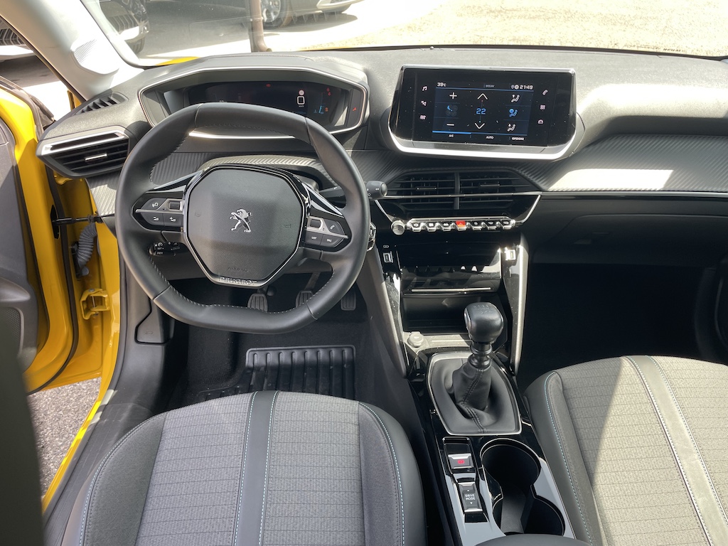 
								PEUGEOT 208 PureTech 100 Stop&Start 5 porte Allure Pack full									