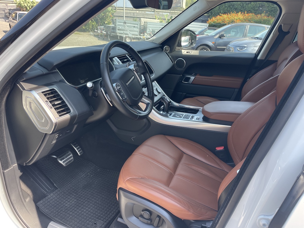 LAND ROVER  Range Rover Sport 3.0 TDV6 HSE Dynamic
