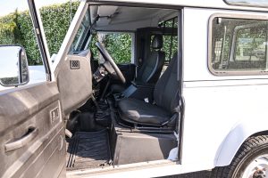 LAND ROVER Defender 90 2.2 TD4 Station Wagon SE N1
